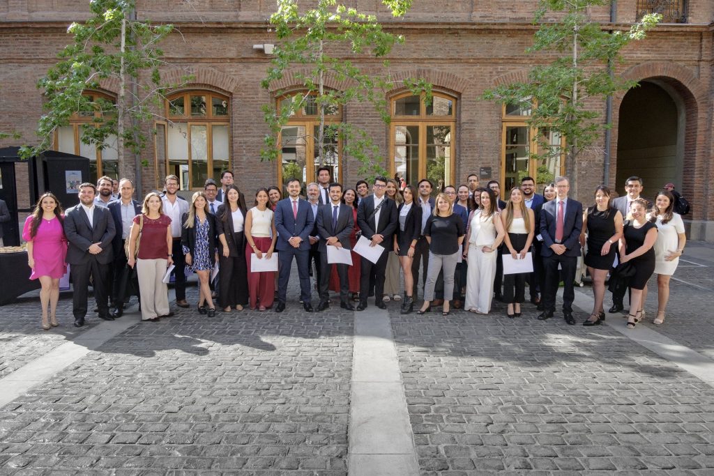 Cursos y diplomados: Finaliza con éxito la XI versión del Diplomado en Compliance y Buenas Prácticas Corporativas UC